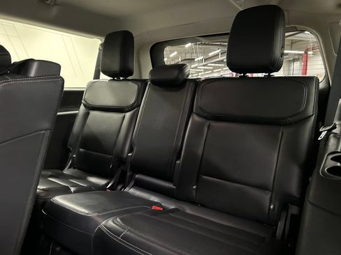Used 2025 Ford Expedition Max Platinum AWD/4WD image 29