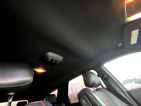 Used 2018 Dodge Durango R/T w/ Technology Group image 22