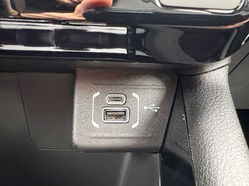 New 2026 Jeep Compass Latitude image 6