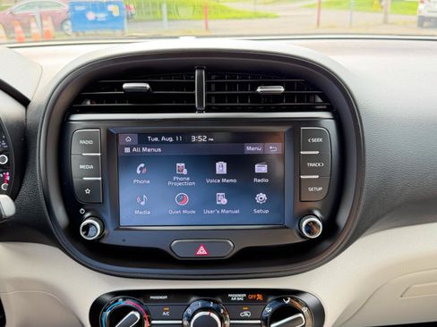 Used 2022 Kia Soul LX w/ Technology Package FWD image 53
