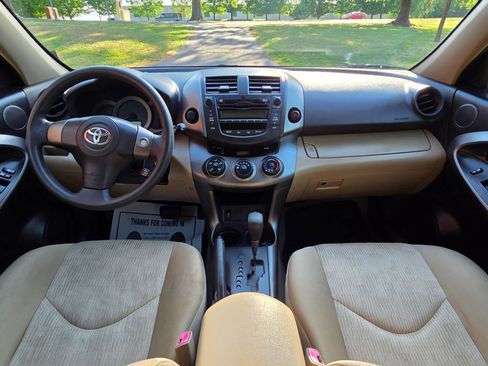 Used 2011 Toyota RAV4 2WD w/ Base L4 Extra Value Pkg image 19