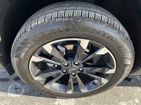 Certified 2025 Chevrolet Equinox RS w/ Convenience Package III image 18