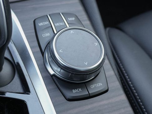 Certified 2023 BMW 530i xDrive w/ Premium Package image 29