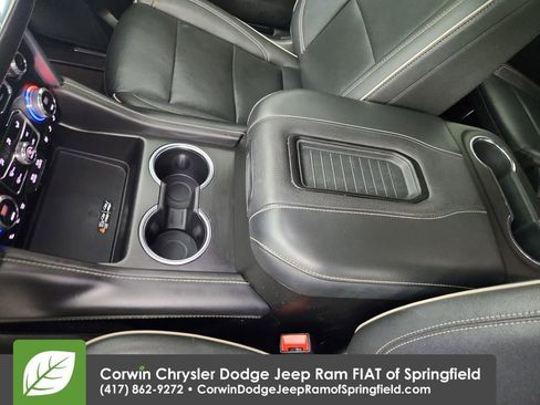 Used 2023 GMC Yukon SLT image 29