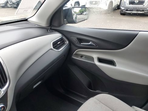 Used 2022 Chevrolet Equinox LT FWD image 32