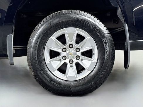 Used 2020 Chevrolet Silverado 1500 LT AWD/4WD image 32