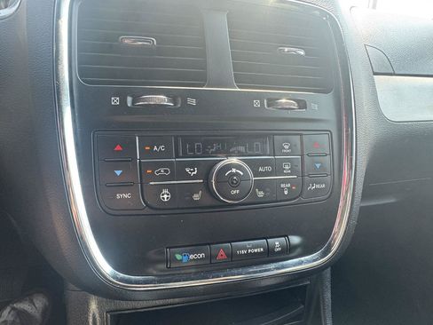 Used 2017 Dodge Grand Caravan GT FWD image 21