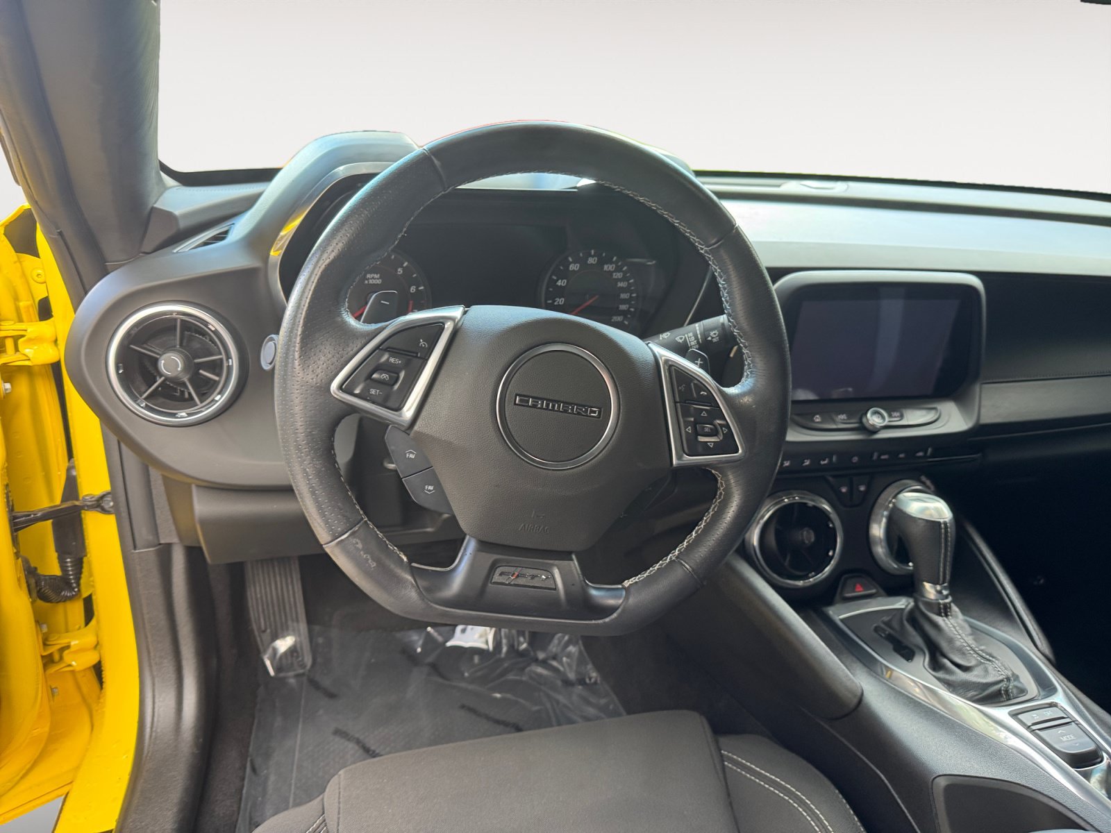 Used 2017 Chevrolet Camaro SS RWD image 12