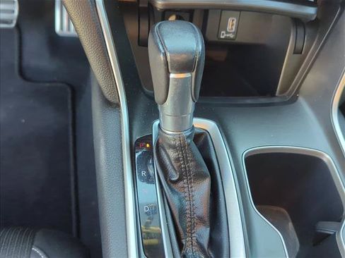 Used 2018 Honda Accord Sport image 19