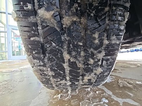 Used 2019 Jeep Cherokee Limited image 10