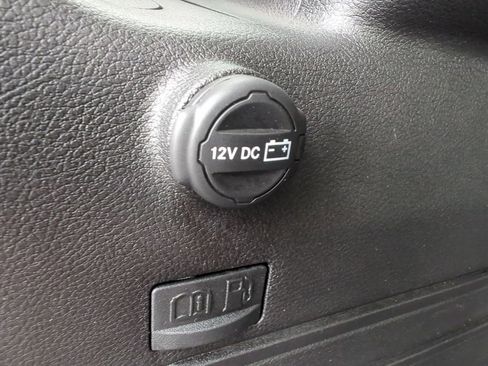 Used 2025 Jeep Wrangler Unlimited Sahara w/ Safety Group AWD/4WD image 39