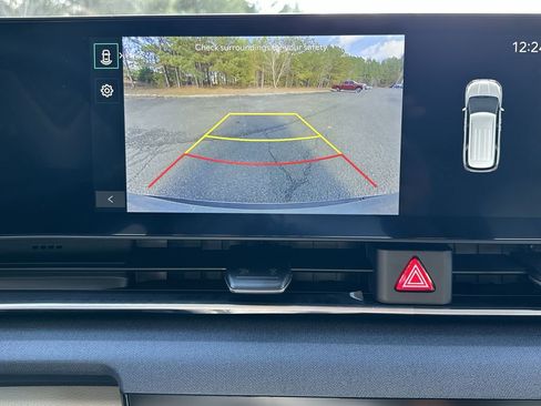 New 2026 Kia Carnival EX image 25