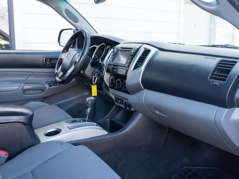 Used 2012 Toyota Tacoma 4x4 Double Cab w/ TRD Sport Upgrade Pkg image 20