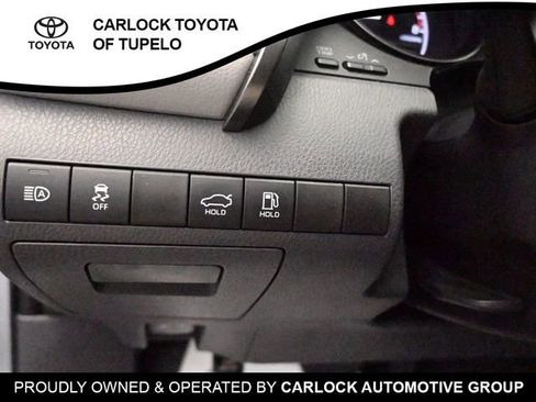 Used 2022 Toyota Camry SE FWD image 18