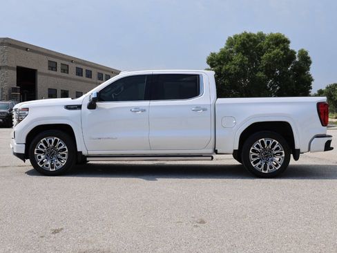 Used 2023 GMC Sierra 1500 Denali Ultimate AWD/4WD image 8