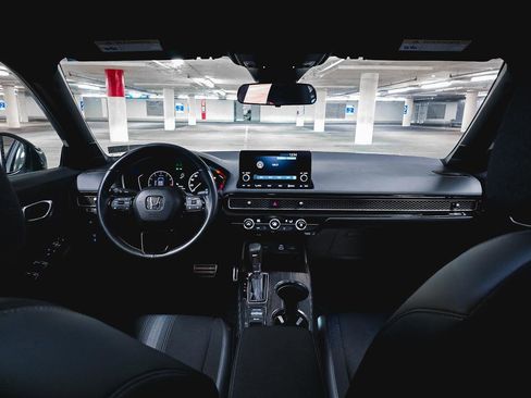 Used 2024 Honda Civic Sport image 3