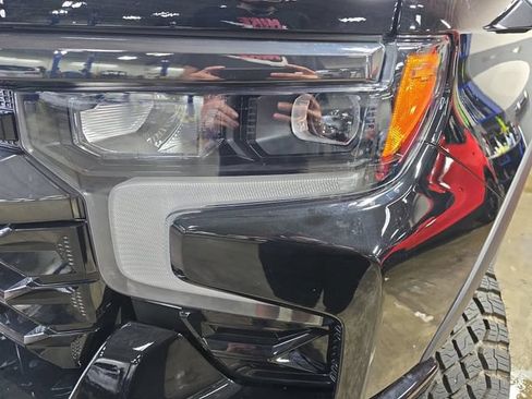 New 2026 Chevrolet Silverado 1500 ZR2 w/ Dark Appearance Package AWD/4WD image 34