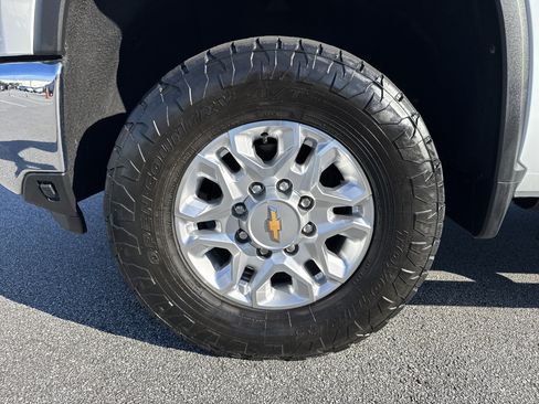 Used 2024 Chevrolet Silverado 2500 LTZ w/ LTZ Plus Package AWD/4WD image 12