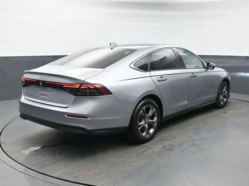 Used 2023 Honda Accord EX image 5