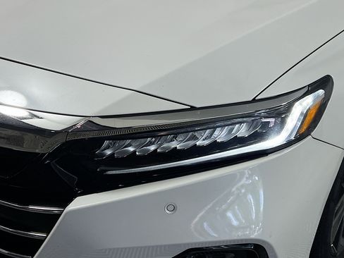 Used 2022 Honda Accord EX-L image 12