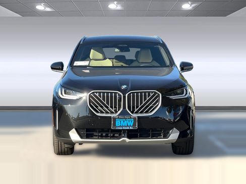 Used 2026 BMW X3 xDrive30i w/ Premium Package AWD/4WD image 5