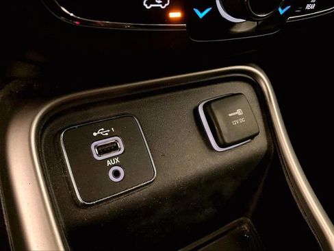 Used 2019 Jeep Compass Latitude w/ Popular Equipment Group FWD image 31