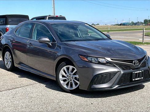 Used 2024 Toyota Camry SE FWD image 36