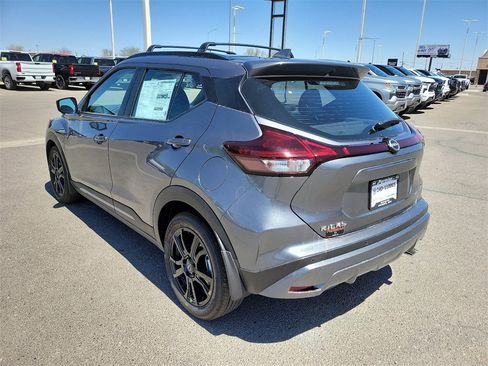 New 2024 Nissan Kicks SR w/ SR Premium Package image 7