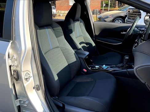 Used 2022 Toyota Corolla SE image 9