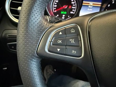 Used 2018 Mercedes-Benz GLC 300 4MATIC image 20