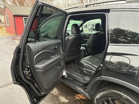 Used 2022 Honda Passport Elite image 12