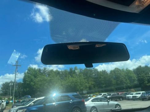 Used 2018 Ford Explorer FWD image 16