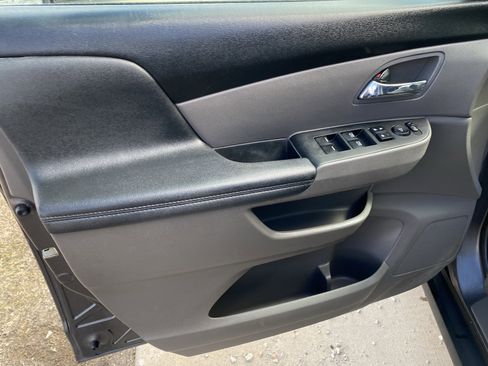 Used 2015 Honda Odyssey EX-L image 12