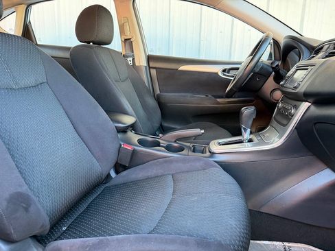 Used 2013 Nissan Sentra SR w/ Premium Pkg FWD image 14