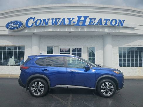 Used 2023 Nissan Rogue SV w/ SV Premium Package AWD/4WD image 3