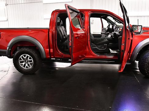 Used 2022 Ford F150 Raptor w/ Equipment Group 801A High AWD/4WD image 33