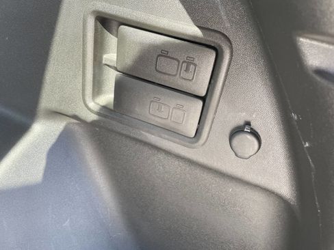 Used 2020 GMC Terrain SLT w/ Preferred Package AWD/4WD image 31