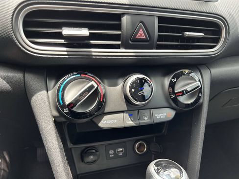 New 2026 Hyundai Kona Limited FWD image 24