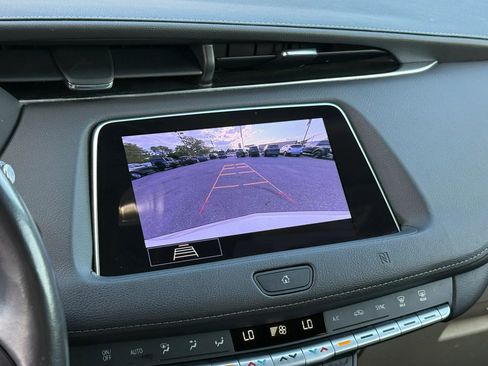 Used 2020 Cadillac XT4 Premium Luxury w/ Cold Weather Package AWD/4WD image 26