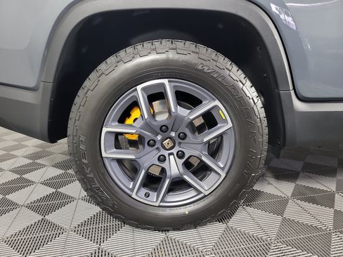 Used 2022 Rivian R1T Adventure AWD/4WD image 12