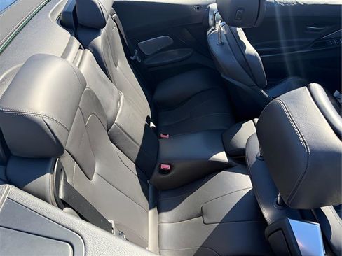 Used 2017 BMW M6 Convertible image 32
