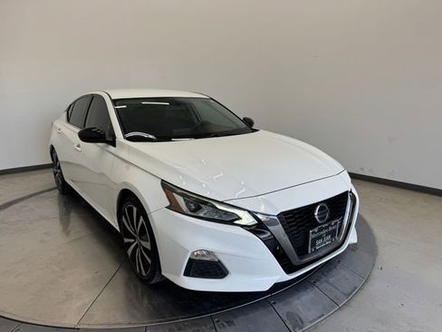 Used 2019 Nissan Altima 2.5 SR image 1