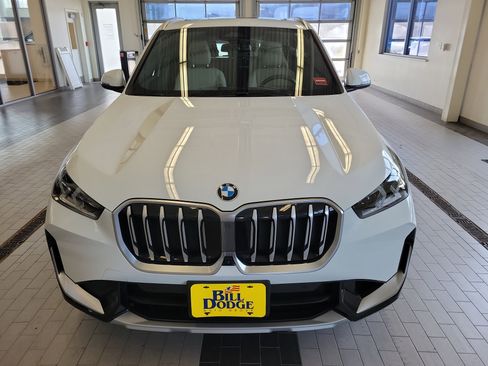 Used 2025 BMW X1 xDrive28i w/ Technology Package AWD/4WD image 2
