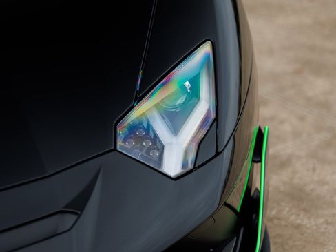 Used 2021 Lamborghini Aventador SVJ image 33