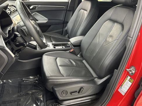 Used 2025 Audi Q3 2.0T Premium image 4