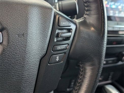 Used 2022 Nissan Frontier SV w/ SV Premium Package image 26