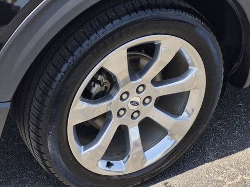 Used 2020 Ford Explorer Platinum w/ Premium Technology Package AWD/4WD image 7