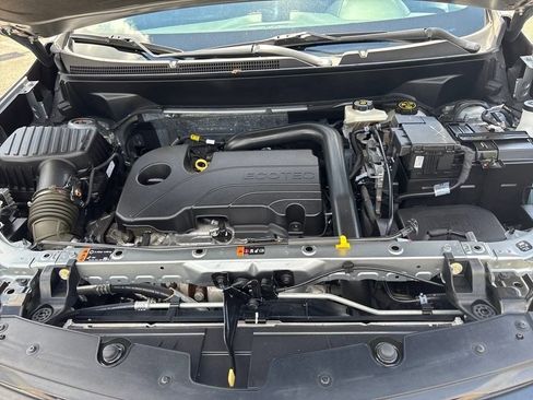 Used 2023 Chevrolet Equinox LT image 37
