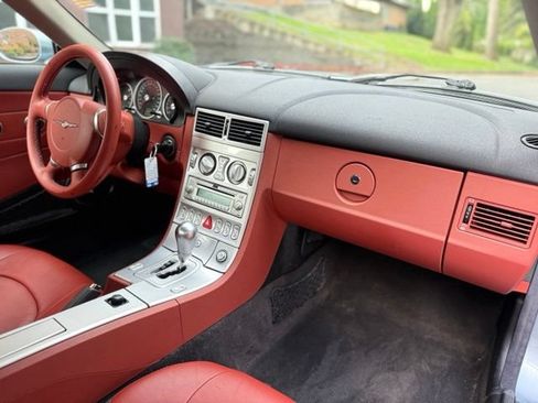 Used 2004 Chrysler Crossfire Coupe RWD image 14