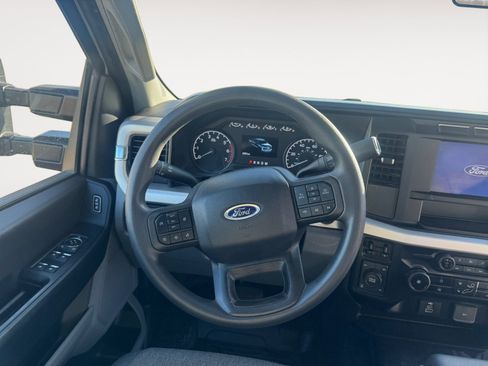 Used 2024 Ford F250 XL w/ XL Chrome Package image 12